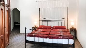 2 makuuhuonetta, ilmainen Wi-Fi, vuodevaatteet