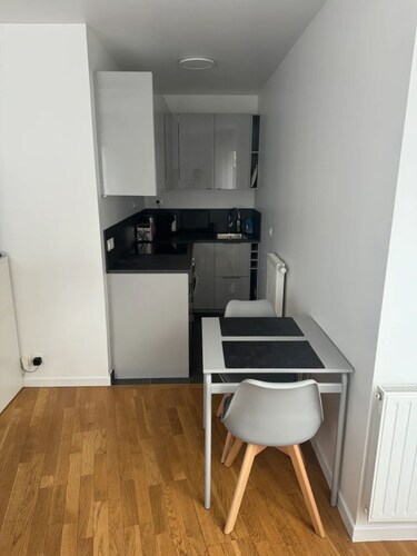 Studio à Puteaux proche de Paris La Défense Arena