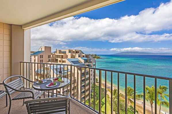 Property grounds - Valley Isle Resort #1202 - Vacation West Maui (Lahaina)