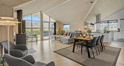 Gorgeous home in Tarm with kitchen