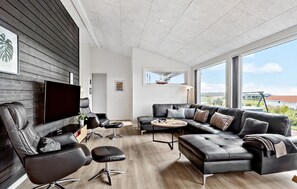 Living area - Cozy home in Faaborg with WiFi (Faaborg)