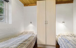 4 bedrooms, travel cot, free WiFi