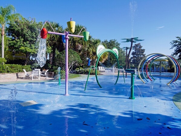 Outdoor pool, a heated pool - NEW! Welcome to our beautiful and cozy 3-BR, 2-bath retreat near Disney! (Davenport)