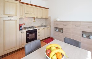 Réfrigérateur, plaque de cuisson