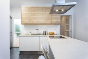 Microwave, oven, stovetop, dishwasher - Home2Book Pleasant & Design Apt Santa Cruz Center (Santa Cruz de Tenerife)