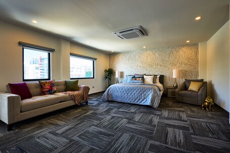 Ola Boutique Hotel - Image 11