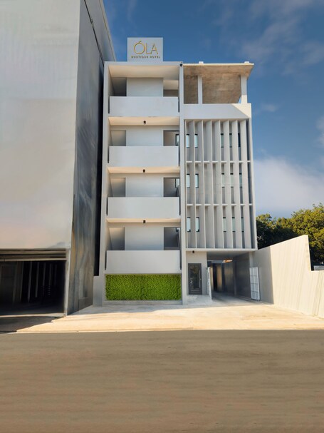 Ola Boutique Hotel - Image 2