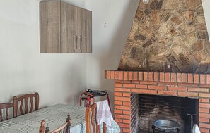 Dining - 3 bedroom awesome home in Villanueva del Rey (Villanueva del Rey)