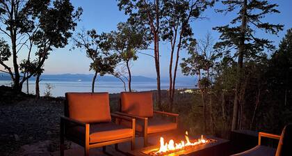 Mountain Suite ⭐️ Ocean View Fire Pit ⭐️ Fully Equipped Kitchen ⭐️ Heated Bath Flr