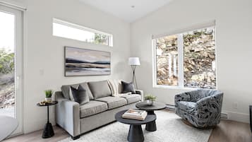 Smart TV, books, video library, stereo