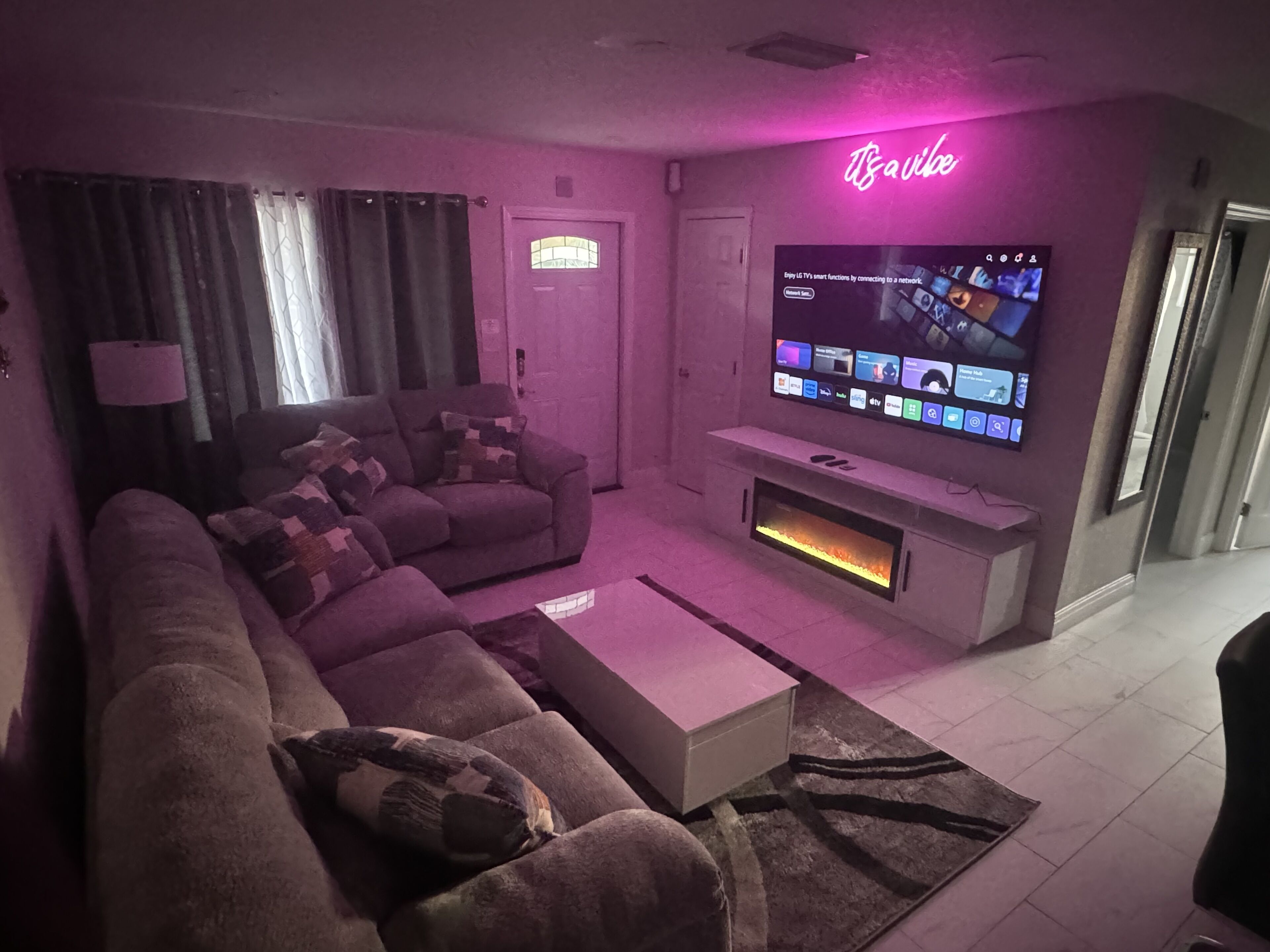 Cozy Miami Gardens Stay 6 min away from The Hard Rock Stadium 