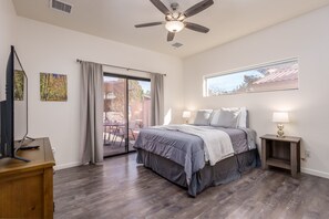 3 室のベッドルーム、アイロン / アイロン台、旅行用ベビーベッド、WiFi (無料)