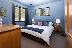 8 habitaciones, escritorio, tabla de planchar con plancha y wifi gratis 