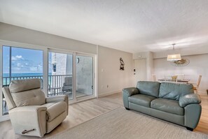 Televisión, libros, estéreo