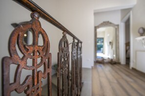 Interior - MyExclusiveItaly - Villa Chianti with infinity pool and vineyard view (Greve in Chianti)