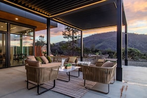 Terrace/patio - Horizon by Yosemite (Midpines)