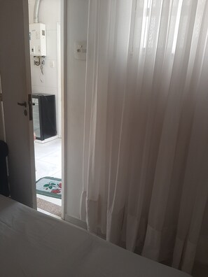 Basic Single Room | Free WiFi - Sosama (Rio de Janeiro)