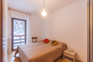 3 quartos, Wi-Fi de cortesia, roupa de cama