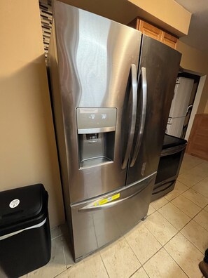 Family House | Private kitchen - Cozy Downriver home (Ecorse)