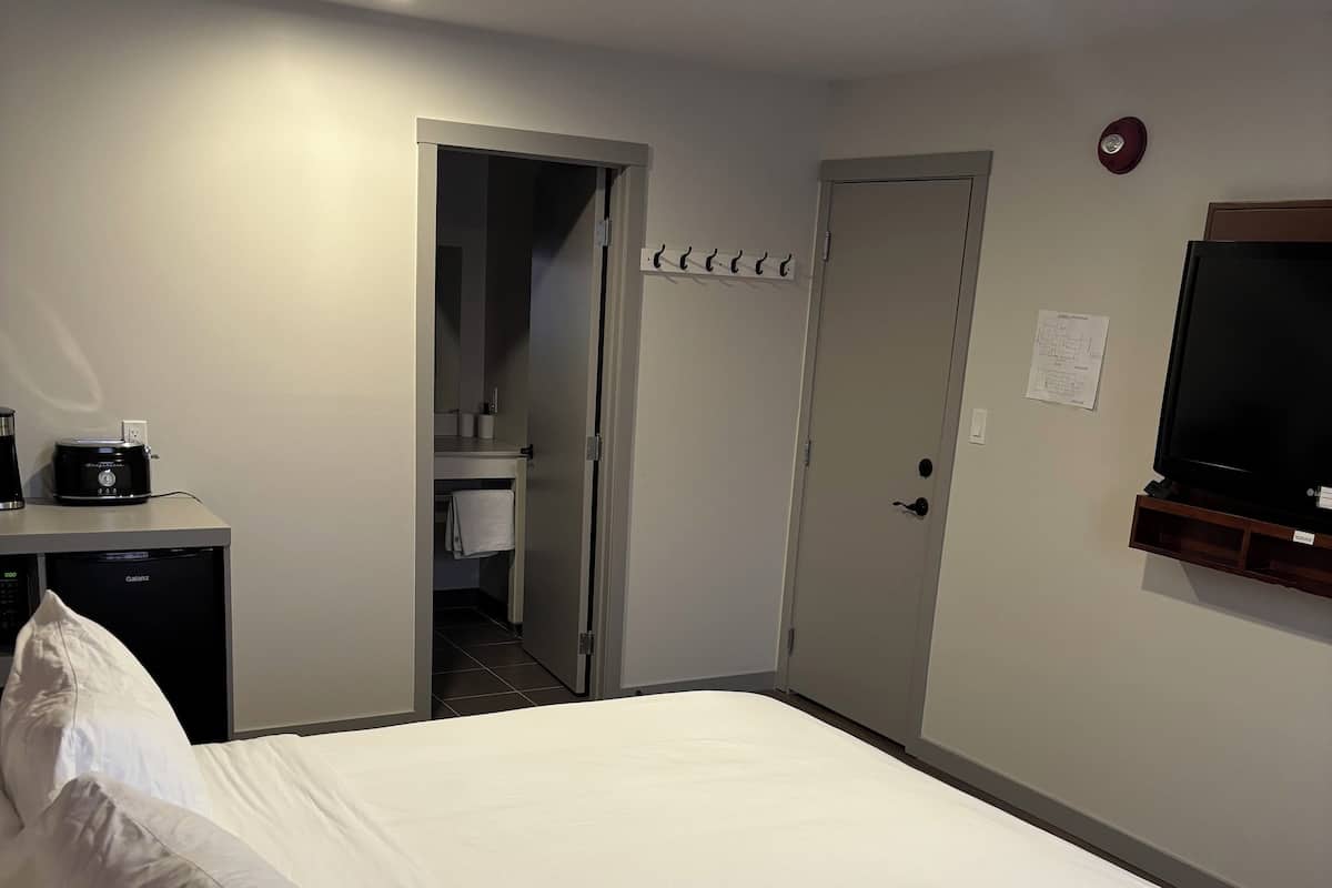 Slippers, towels, soap, shampoo