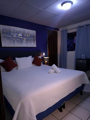 Deluxe-rum | Individuell inredning, skrivbord, arbetsyta för laptop och gratis wi-fi