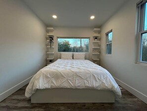 3 bedrooms, WiFi, bed sheets