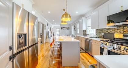82 Newly Renovated, Luxury Apt in Boston