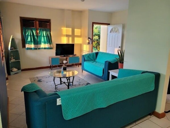Basic Apartment | Living area - Choc Amazing Beach Apartment 1 (Castries)