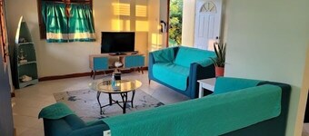 Choc Amazing Beach Apartment 1