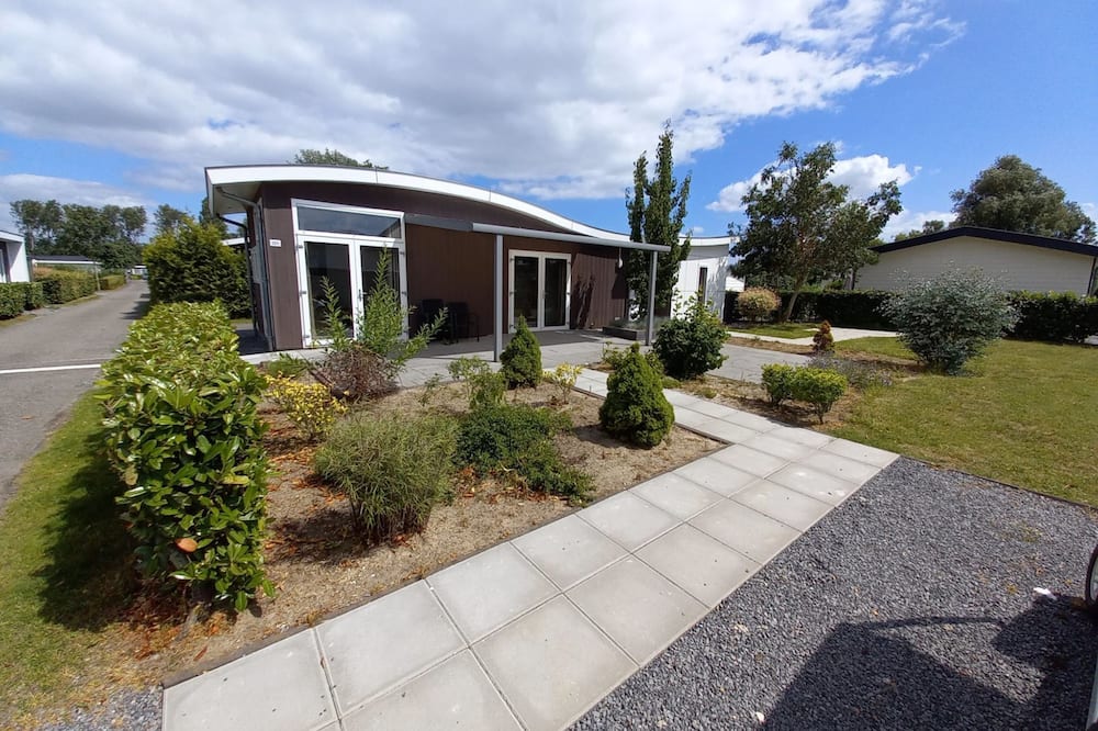Pavilion MIVA 5 by Interhome