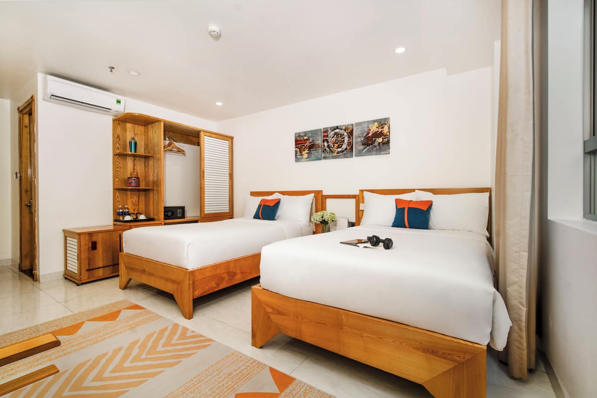 Superior Twin Room, No Windows | Egyptian cotton sheets, premium bedding, down duvets