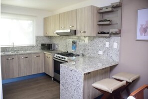 Refrigerador, microondas, horno y tostadora 