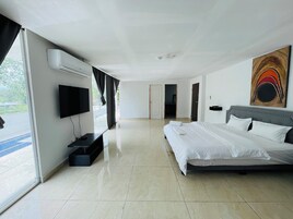 Minibar, wifi gratis y ropa de cama 