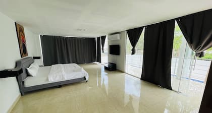 Gorgona Beach Hotel