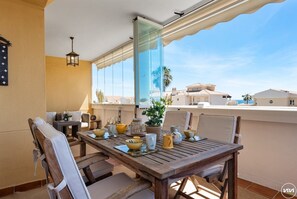 Outdoor dining - Rome | Sea view - pool - terrace (Marbella)