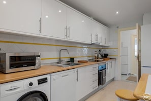 Private kitchen - Rome | Sea view - pool - terrace (Marbella)