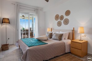 2 slaapkamers, een kluis op de kamer, een strijkplank/strijkijzer