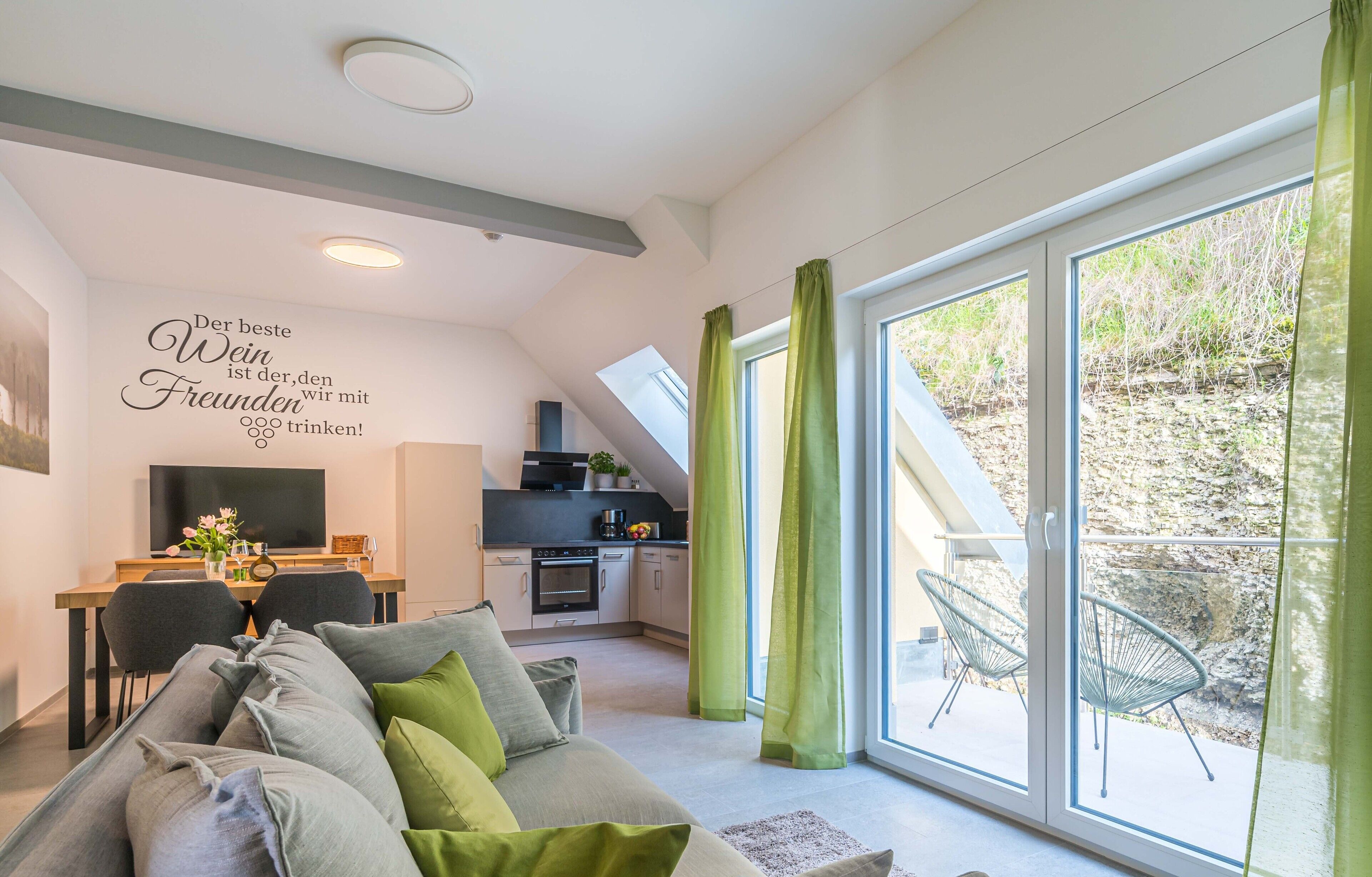 Ferienwohnung Weinfreunde(80qm)in historischen Esamble