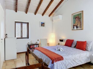 2 bedrooms, Internet