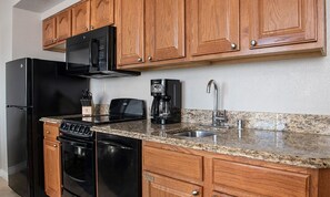 Private kitchen - Outdoor fun at picturesque locations like the Grand Canyon, and Red Rock Canyon. (Las Vegas)