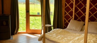 Yourte Tout Confort Écoresponsable - Idéal Famille