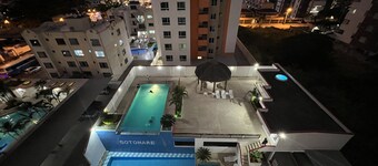 Pretty & Cozy One Bedroom Apartment! 2 Pools & 5 minute walk to Tonsupa Beach! 