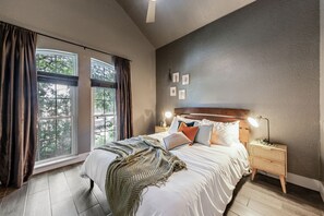 4 Schlafzimmer, Bügeleisen/Bügelbrett, WLAN, Bettwäsche