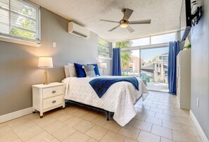 4 Schlafzimmer, Bügeleisen/Bügelbrett, WLAN