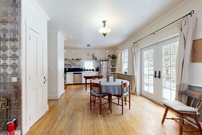 Rustic dog-friendly home near Woodstock & skiing with views of Barnard Brook