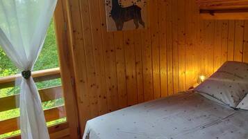 4 chambres, fer et planche à repasser, lit parapluie, Wi-Fi gratuit