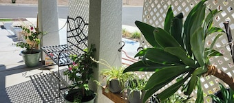 PASSAGE TO YOSEMITE - NEW SPACIOUS APARTMENT- PET FRIENDLY