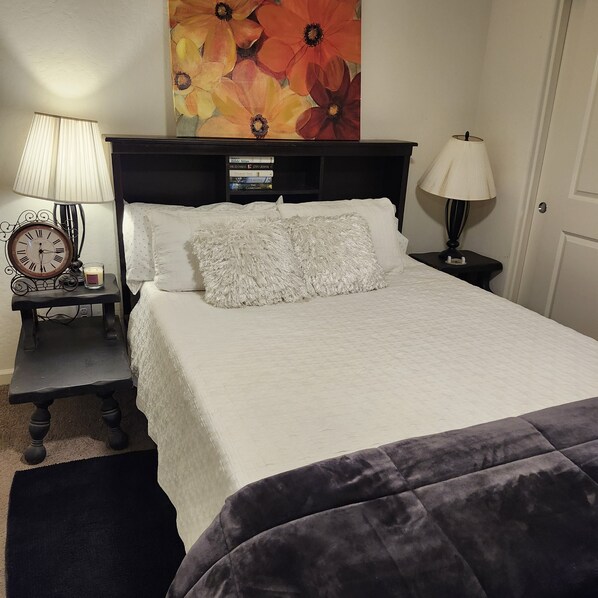 2 bedrooms, desk, iron/ironing board, free WiFi