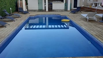 Piscine extérieure