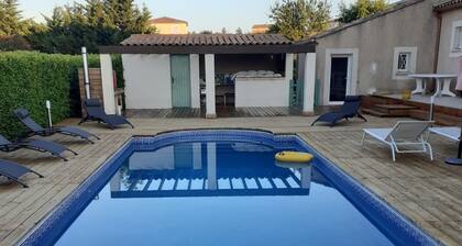 Location Saisonnière Villa Avec Piscine 10 Personnes